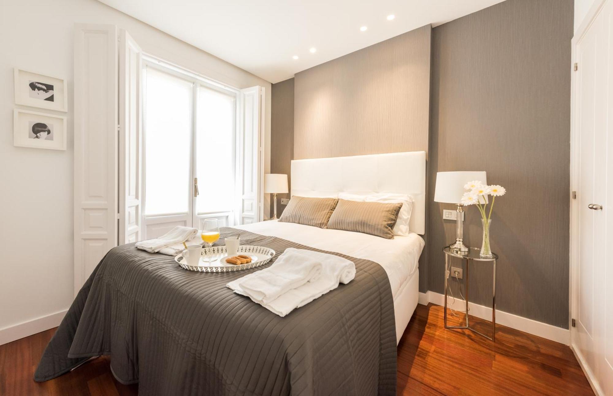 Apartamento Santa Ana Plaza by Madflats Collection Madrid Exterior foto