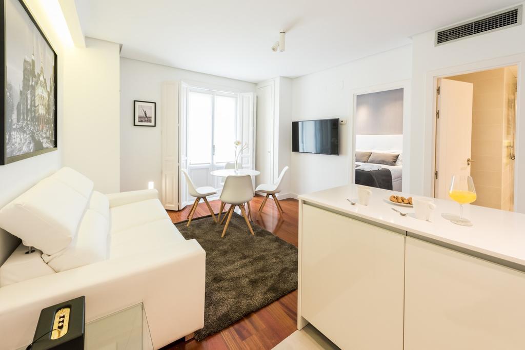 Apartamento Santa Ana Plaza by Madflats Collection Madrid Exterior foto