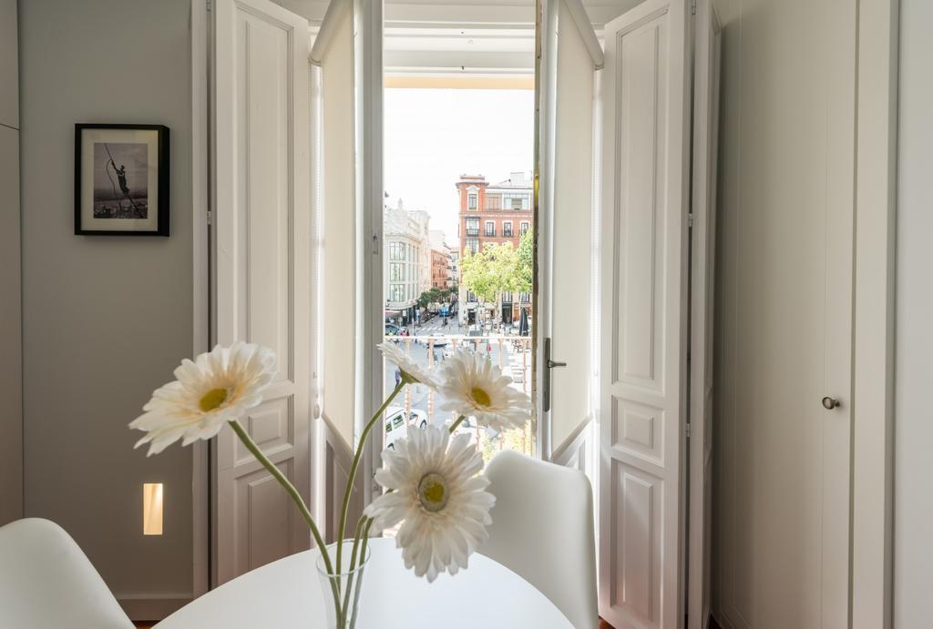 Apartamento Santa Ana Plaza by Madflats Collection Madrid Exterior foto